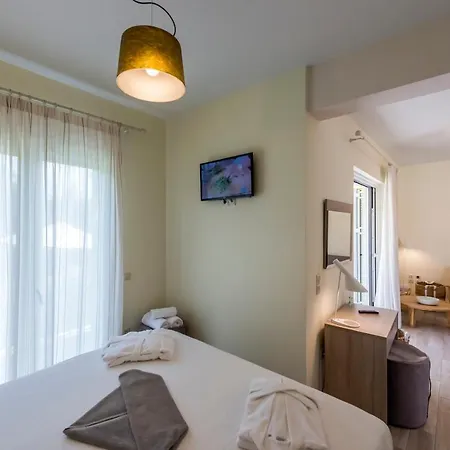Apartment Estia Coastal Dream - Lush & Enchanting Garden Gem