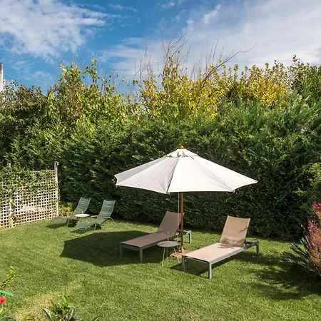 Apartment Estia Coastal Dream - Lush & Enchanting Garden Gem