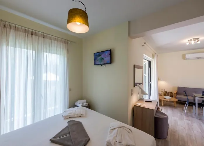 Apartment Estia Coastal Dream - Lush&enchanting Garden Gem