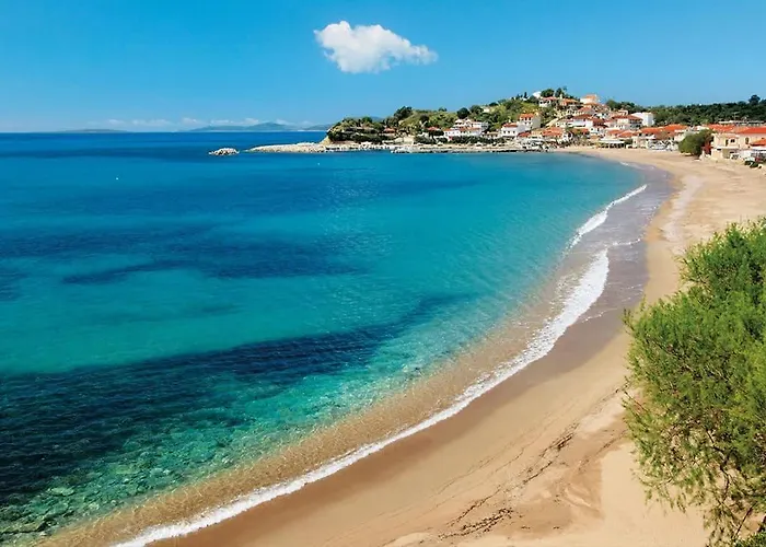 Estia Coastal Dream - Lush&enchanting Garden Gem Finikounda